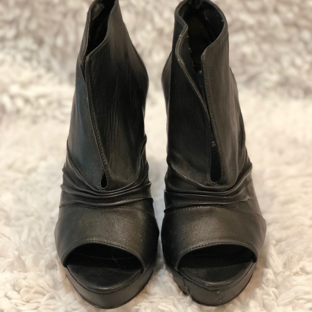 Steven Peep toe Booties